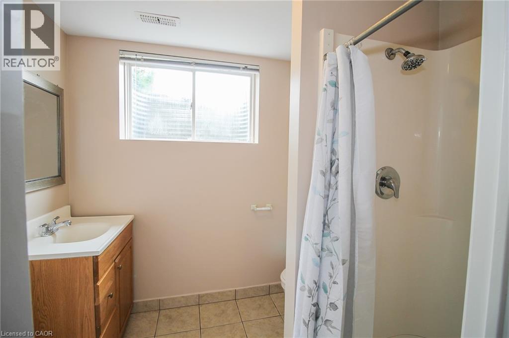 27b Walnut Street, St. Catharines, Ontario  L2T 1H6 - Photo 43 - 40782038