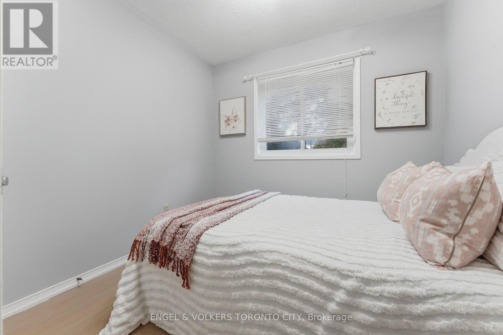 6 Kingsgate Crescent, East Gwillimbury (Mt Albert), Ontario  L0G 1M0 - Photo 24 - N12480796