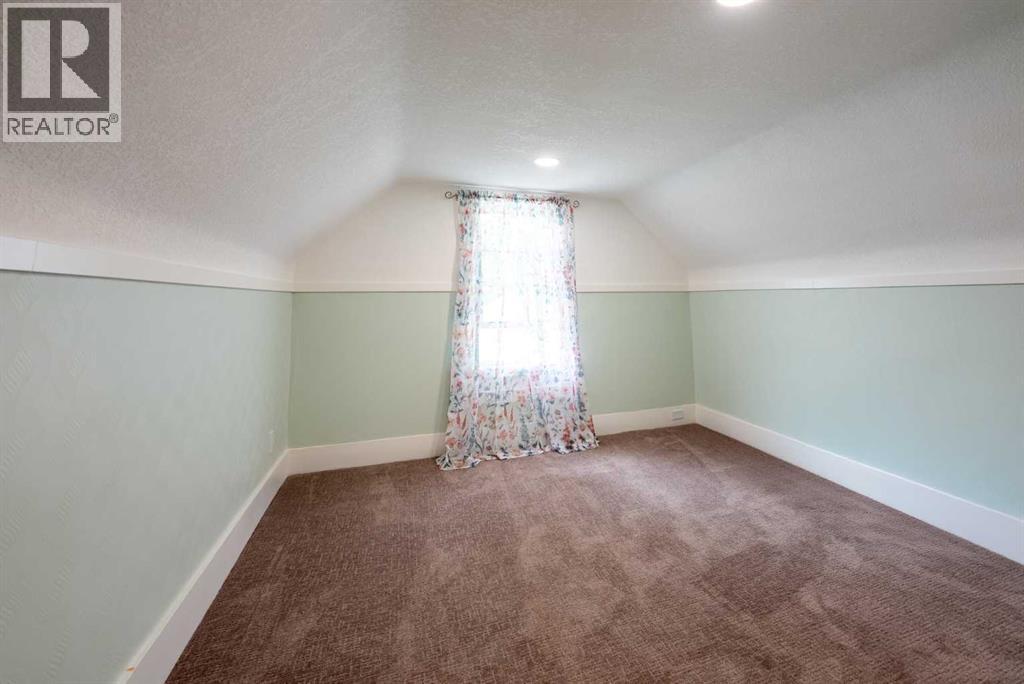 742 12c Street N, Lethbridge, Alberta  T1H 2N7 - Photo 10 - A2254687