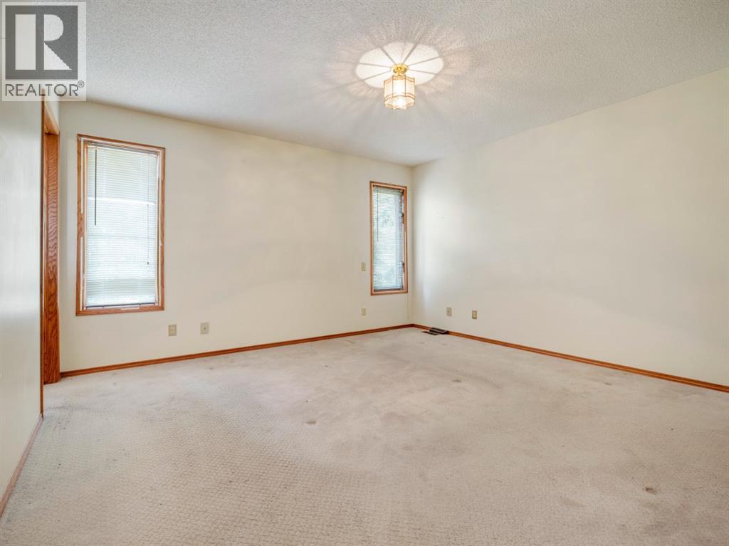 87 Edgewood Boulevard W, Lethbridge, Alberta  T1K 5Z5 - Photo 27 - A2255533