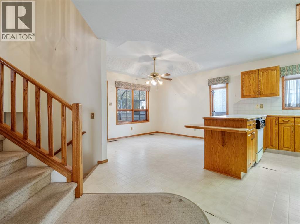 87 Edgewood Boulevard W, Lethbridge, Alberta  T1K 5Z5 - Photo 16 - A2255533