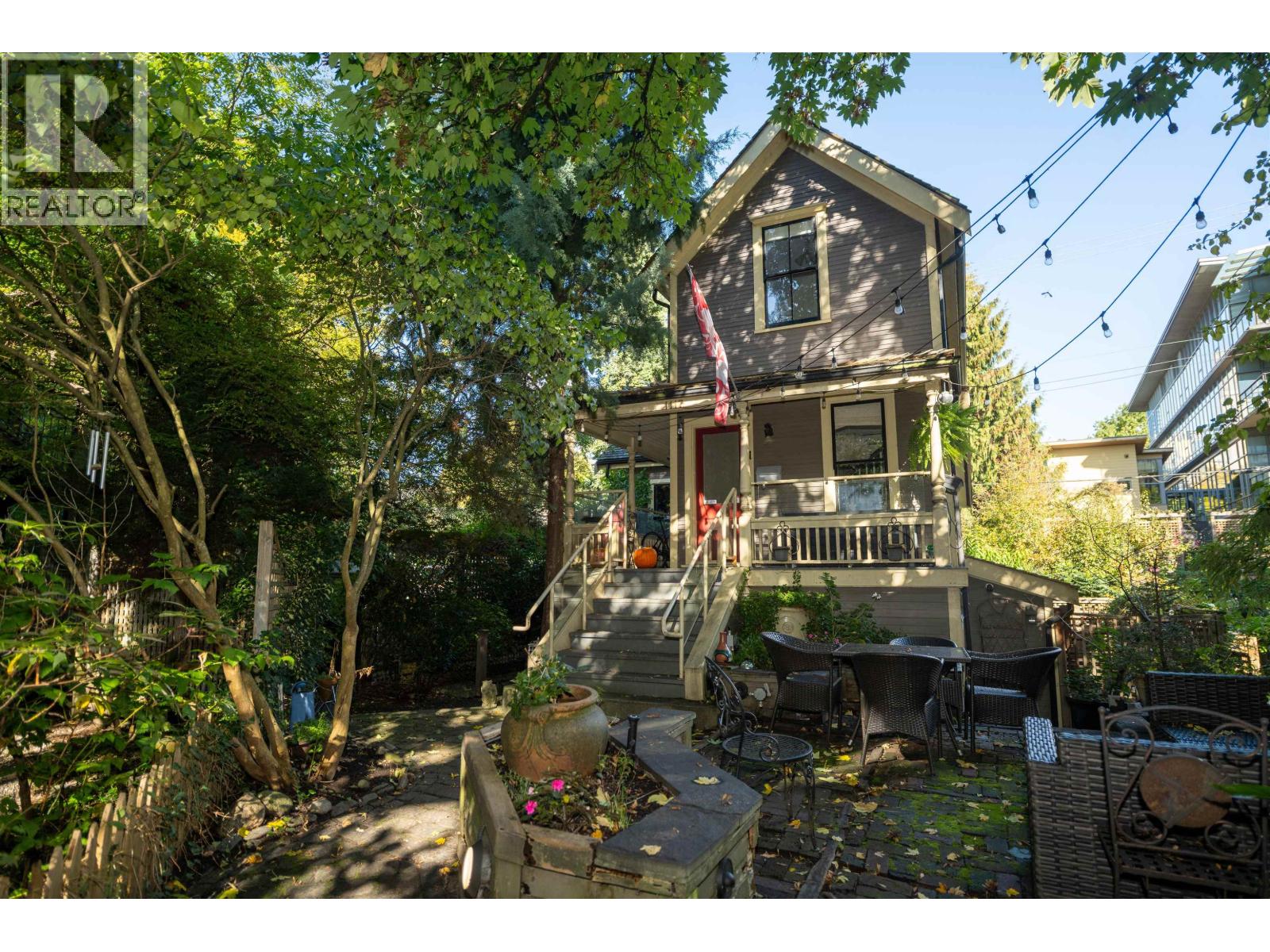 1119 Pendrell Street, Vancouver, British Columbia  V6E 1L3 - Photo 2 - R3061639