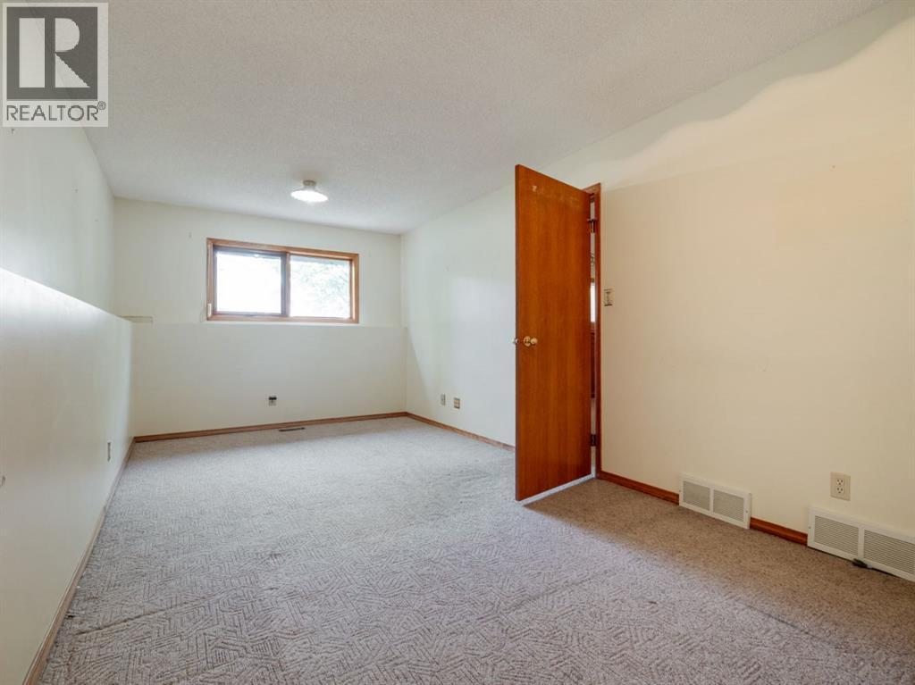 87 Edgewood Boulevard W, Lethbridge, Alberta  T1K 5Z5 - Photo 41 - A2255533