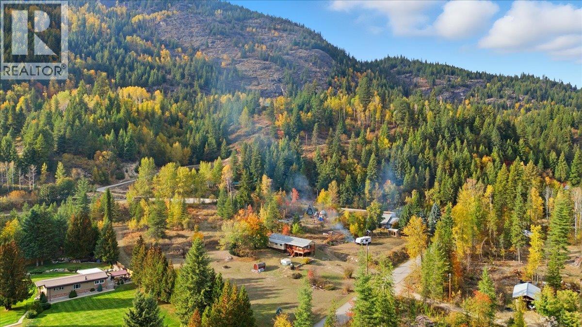 2413 Doukhobour Road, Castlegar, British Columbia  V1N 4P2 - Photo 4 - 10366528