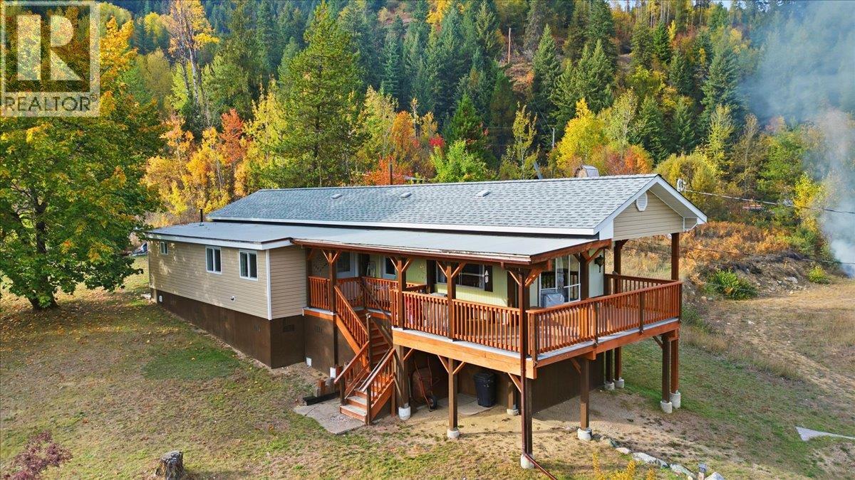 2413 Doukhobour Road, Castlegar, British Columbia  V1N 4P2 - Photo 2 - 10366528