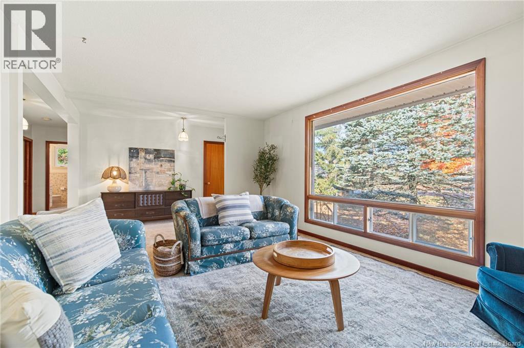 27 Grasse Circle, Fredericton, New Brunswick  E3A 7S8 - Photo 12 - NB129106