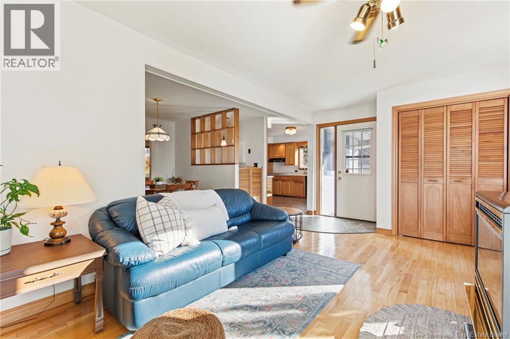 27 Grasse Circle, Fredericton, New Brunswick  E3A 7S8 - Photo 18 - NB129106