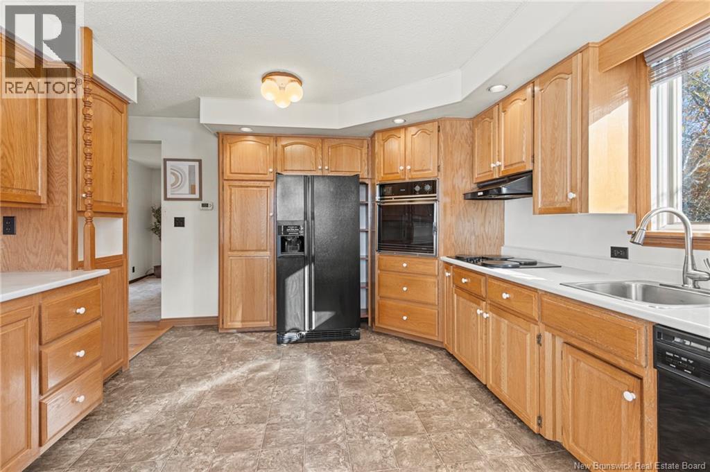 27 Grasse Circle, Fredericton, New Brunswick  E3A 7S8 - Photo 23 - NB129106