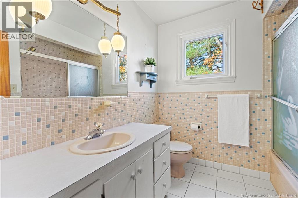 27 Grasse Circle, Fredericton, New Brunswick  E3A 7S8 - Photo 25 - NB129106