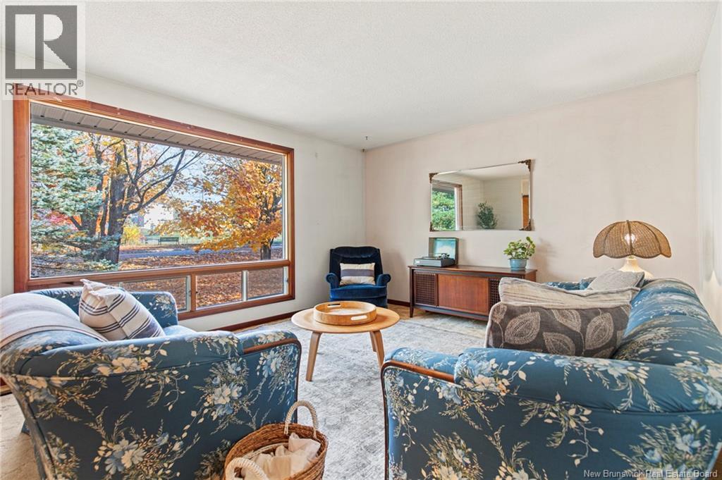 27 Grasse Circle, Fredericton, New Brunswick  E3A 7S8 - Photo 5 - NB129106