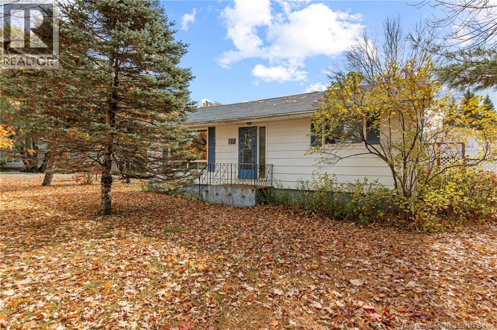 27 Grasse Circle, Fredericton, New Brunswick  E3A 7S8 - Photo 8 - NB129106