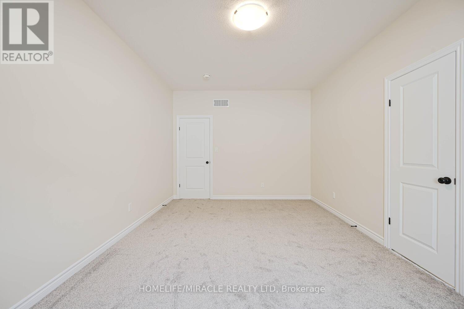 16 Munn Crescent, Brant, Ontario  N3L 0N3 - Photo 28 - X12480809