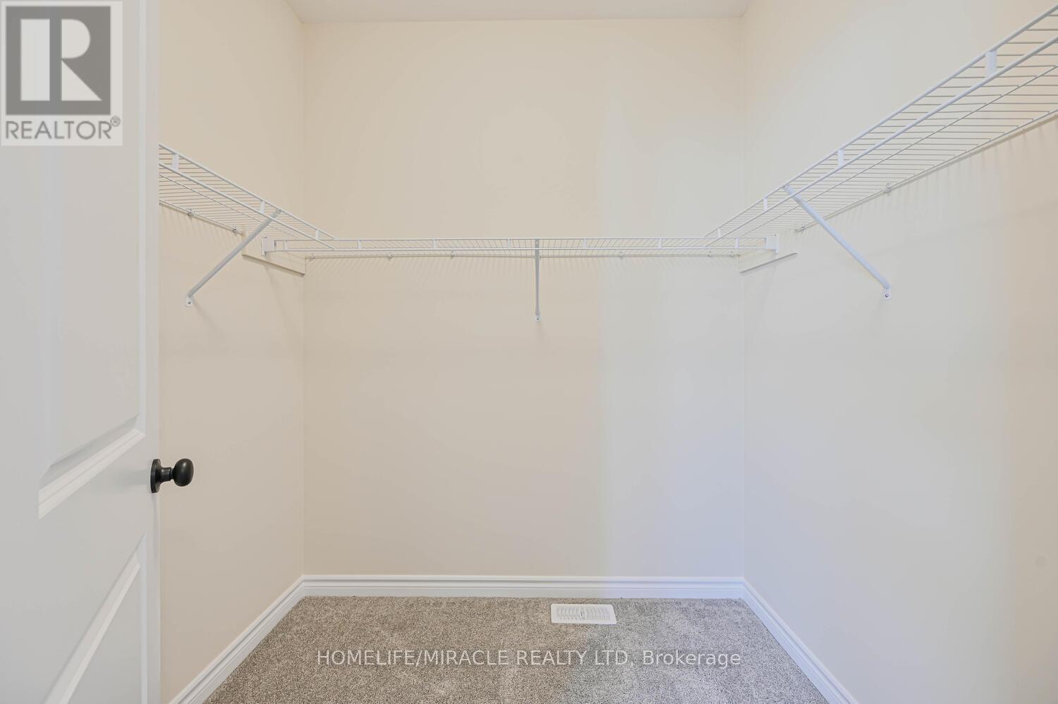16 Munn Crescent, Brant, Ontario  N3L 0N3 - Photo 29 - X12480809