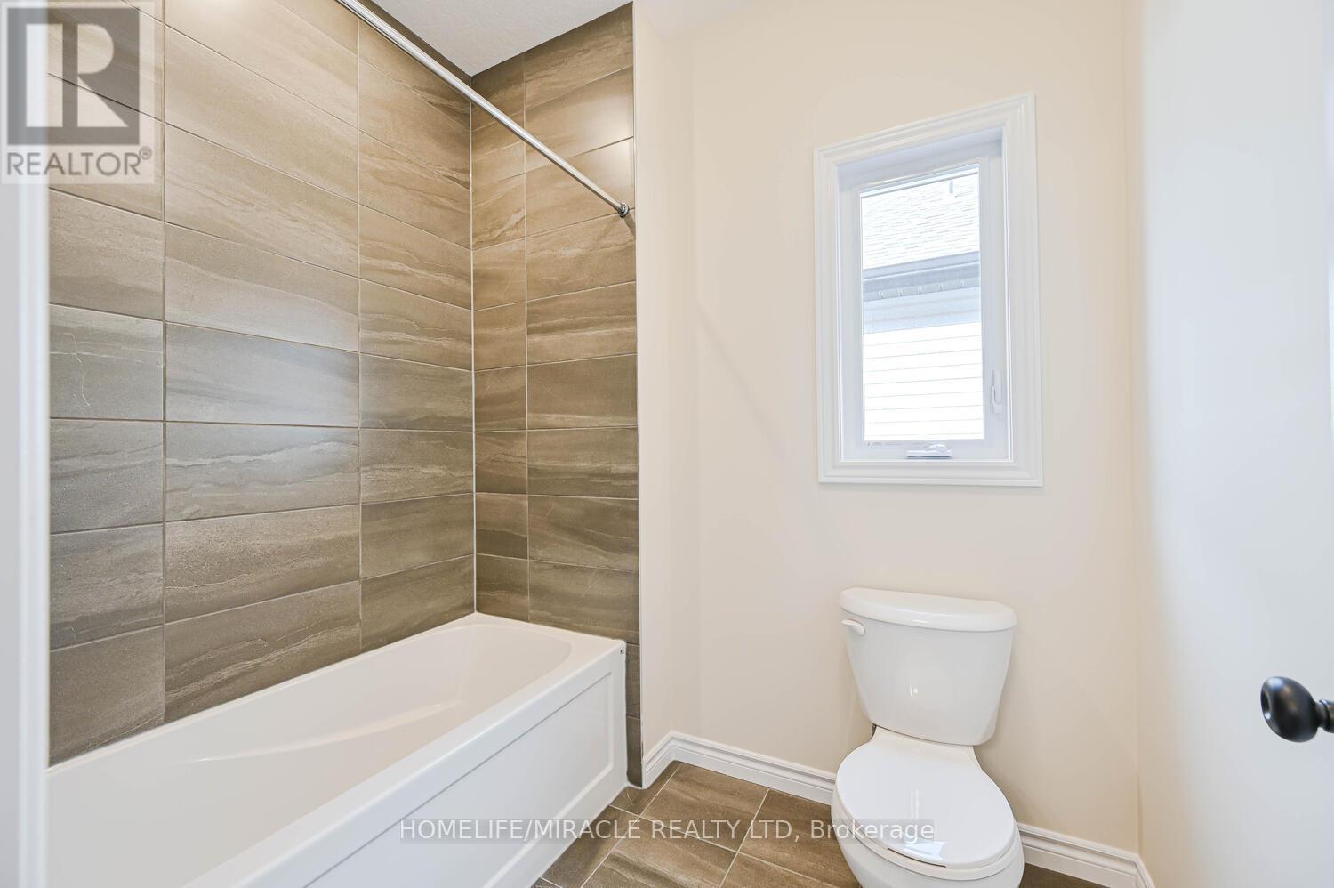 16 Munn Crescent, Brant, Ontario  N3L 0N3 - Photo 31 - X12480809