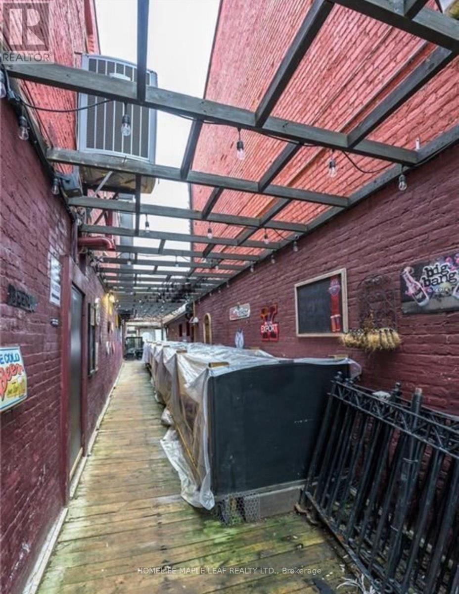 288-292 Dundas Street E, London East, Ontario  N6B 1T6 - Photo 3 - X12480811