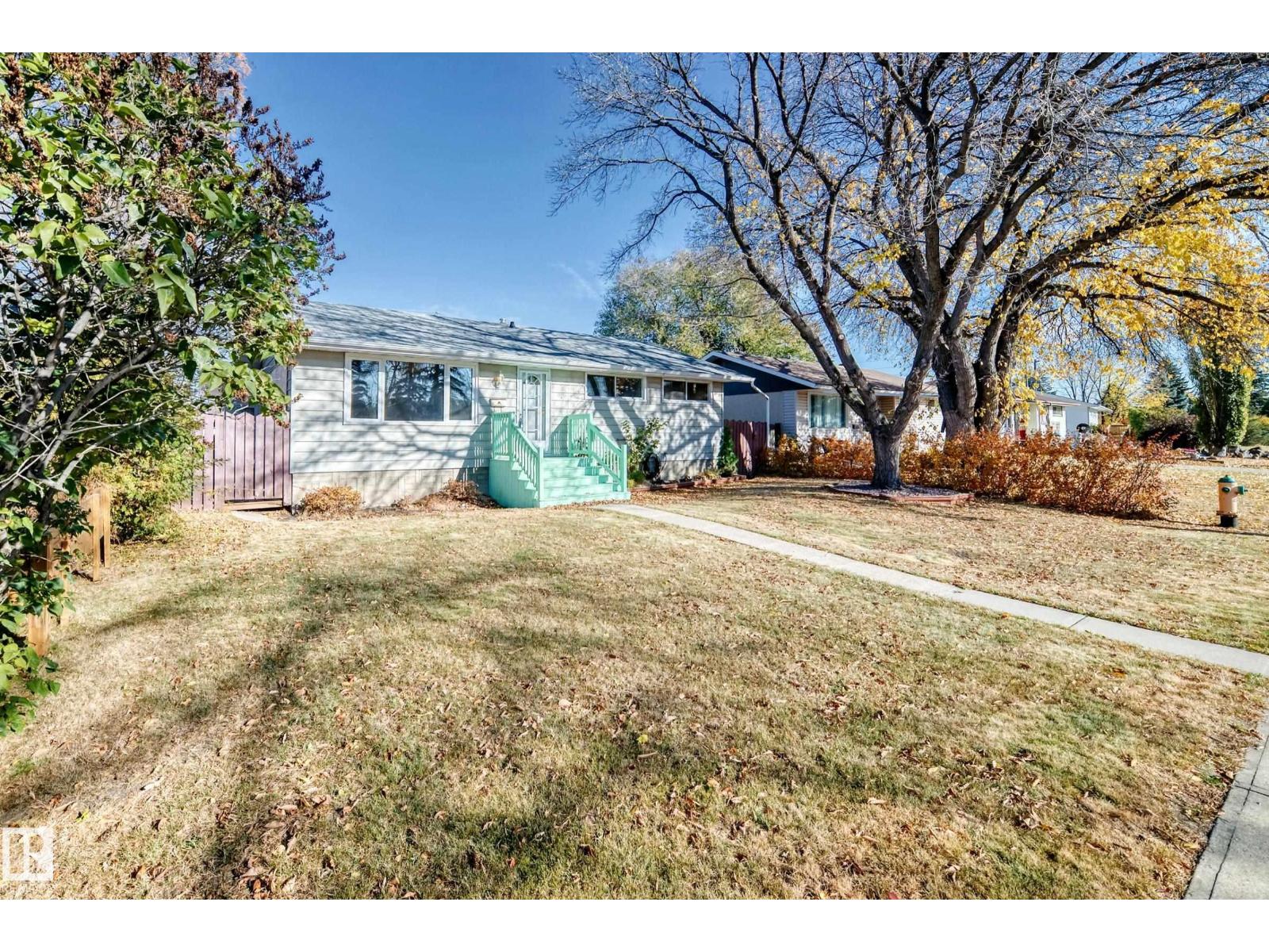 15620 81 Av Nw, Edmonton, Alberta  T5R 3P4 - Photo 1 - E4463389