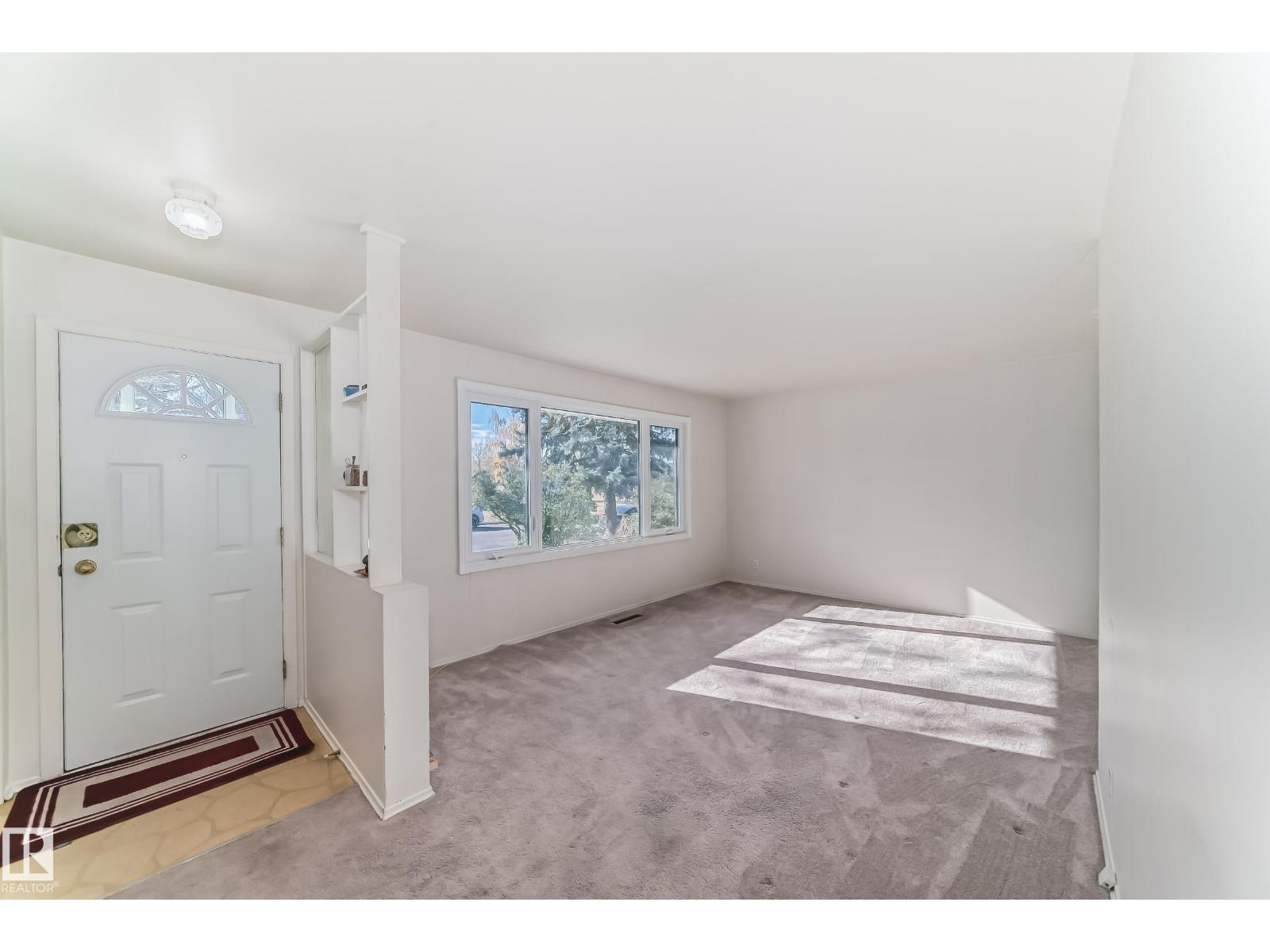 15620 81 Av Nw, Edmonton, Alberta  T5R 3P4 - Photo 3 - E4463389
