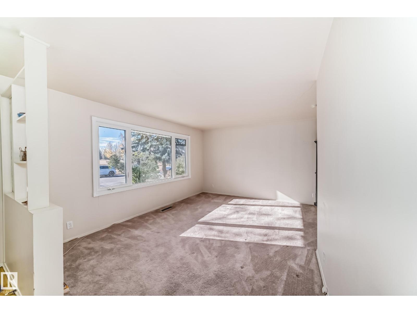 15620 81 Av Nw, Edmonton, Alberta  T5R 3P4 - Photo 5 - E4463389