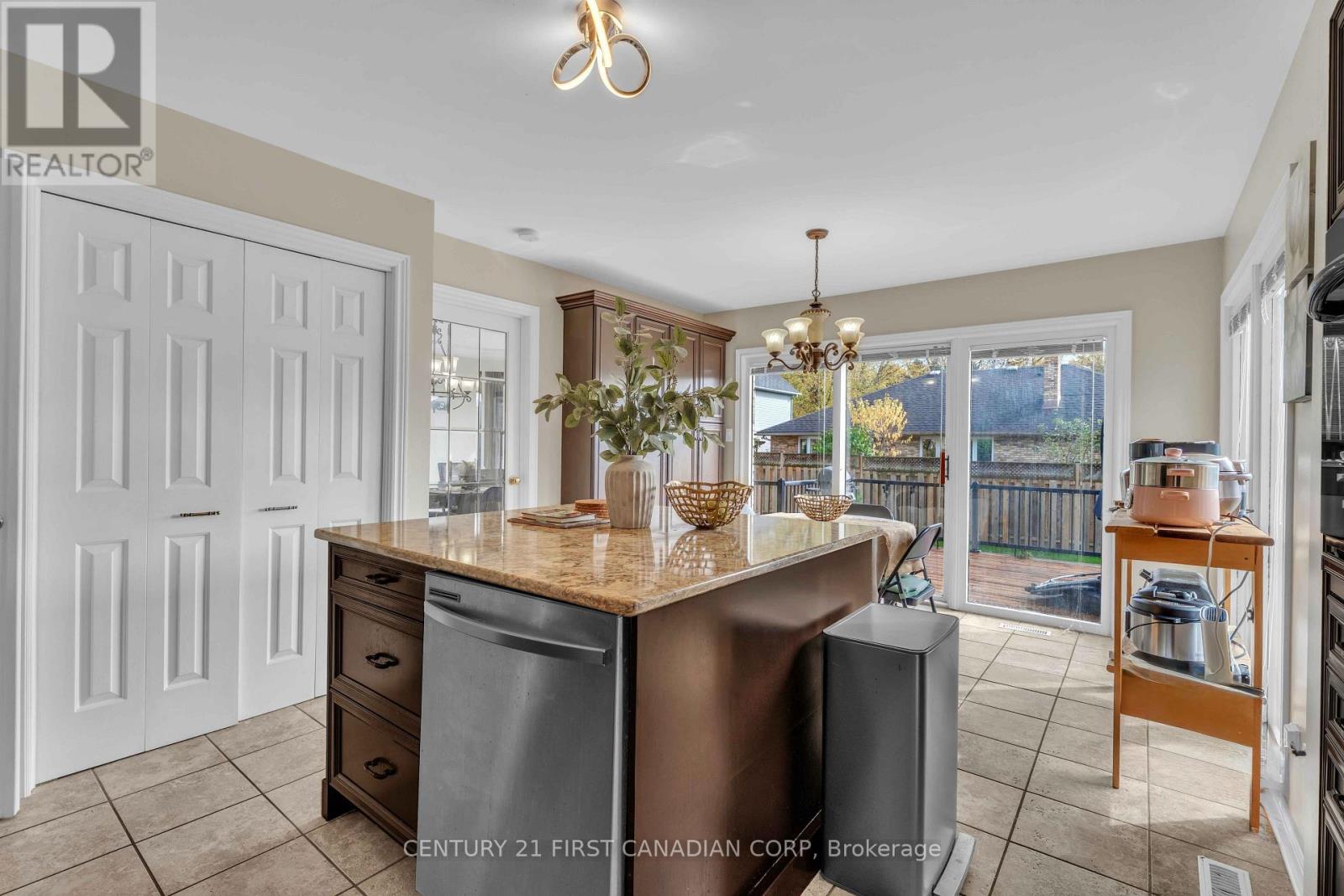 Photo 17 of 50 for 27 Lavender Way