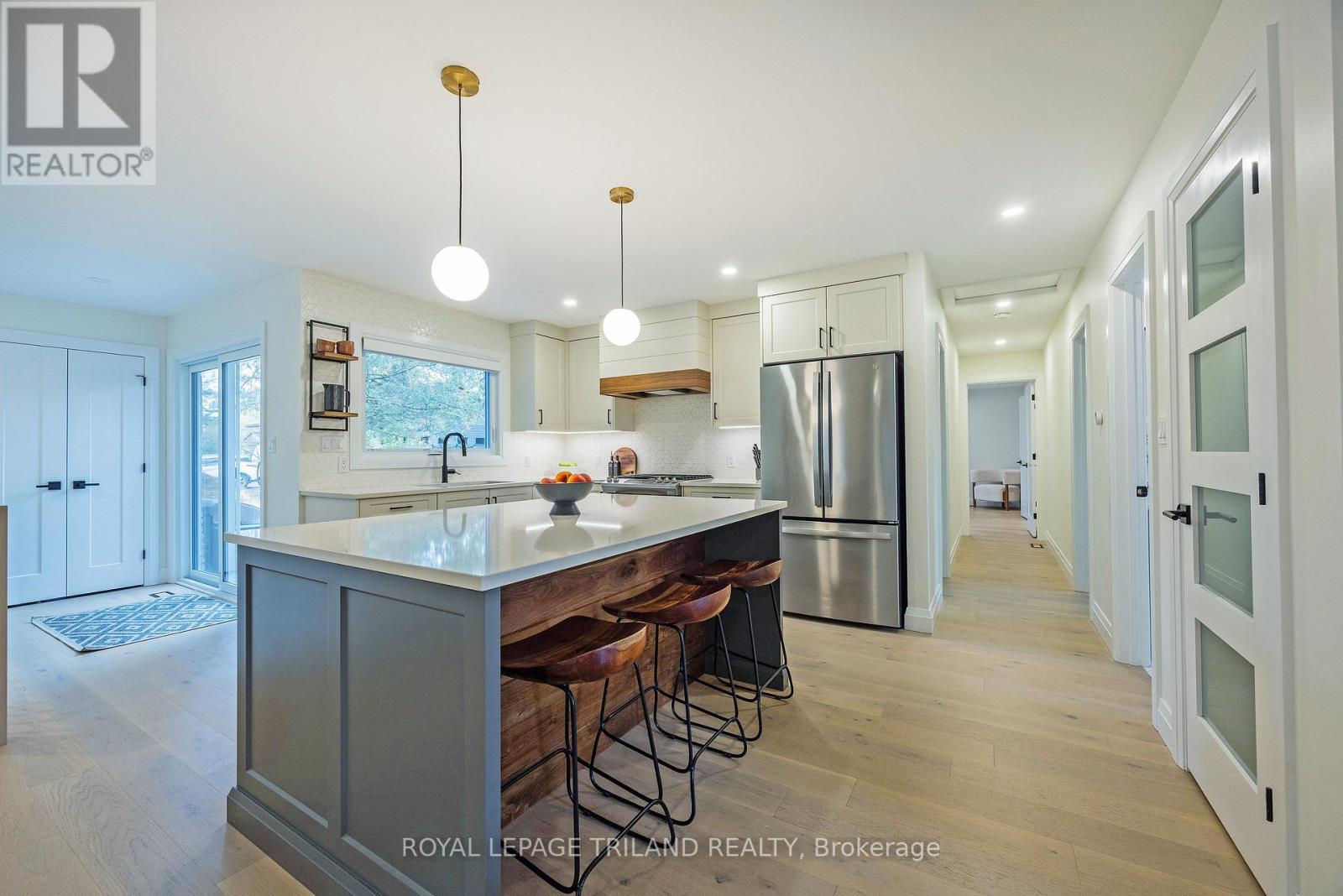 10117 Lynhurst Park Drive, Southwold, Ontario  N5P 2E5 - Photo 16 - X12480455