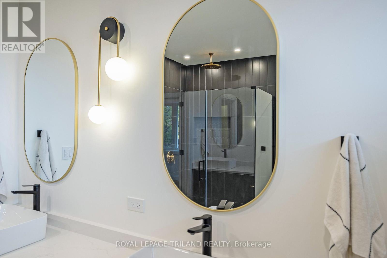 10117 Lynhurst Park Drive, Southwold, Ontario  N5P 2E5 - Photo 27 - X12480455
