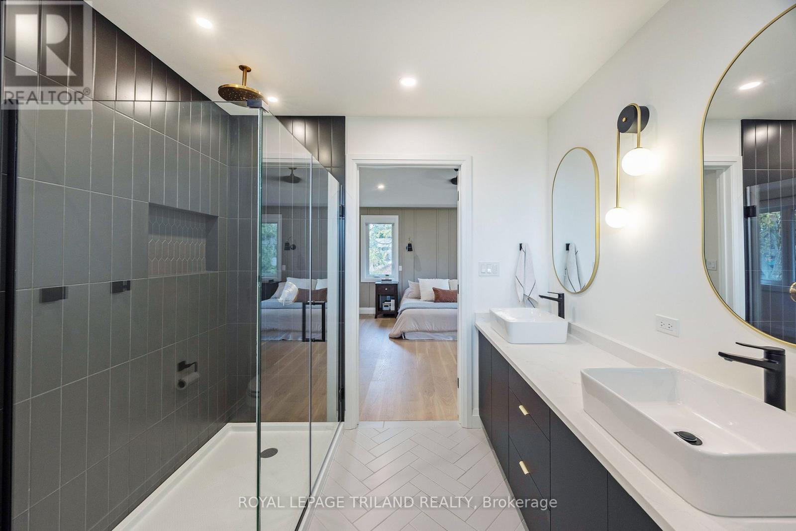 10117 Lynhurst Park Drive, Southwold, Ontario  N5P 2E5 - Photo 26 - X12480455