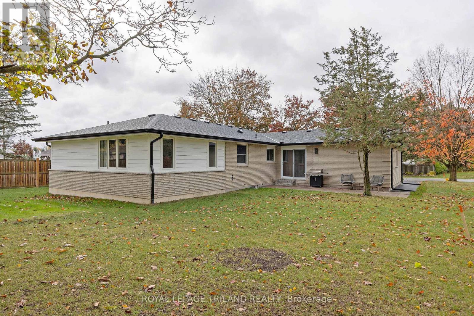 10117 Lynhurst Park Drive, Southwold, Ontario  N5P 2E5 - Photo 42 - X12480455