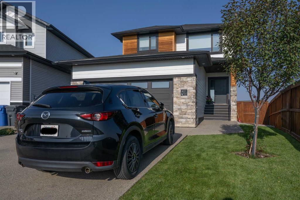 421 Rivergrove Chase W, Lethbridge, Alberta  T1K 8E9 - Photo 2 - A2251899