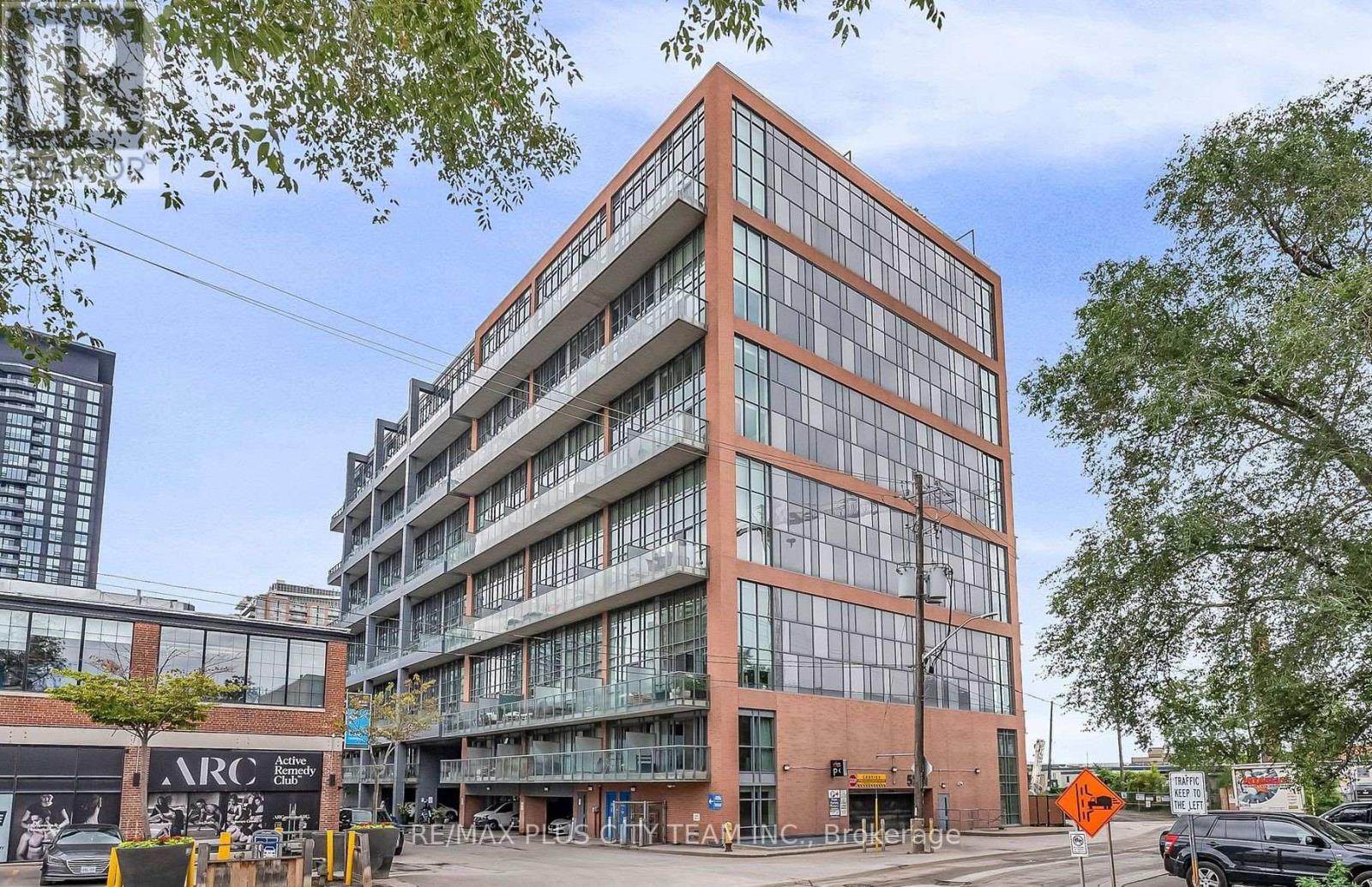 645 - 5 Hanna Avenue, Toronto, Ontario  M6K 0B3 - Photo 1 - C12480721