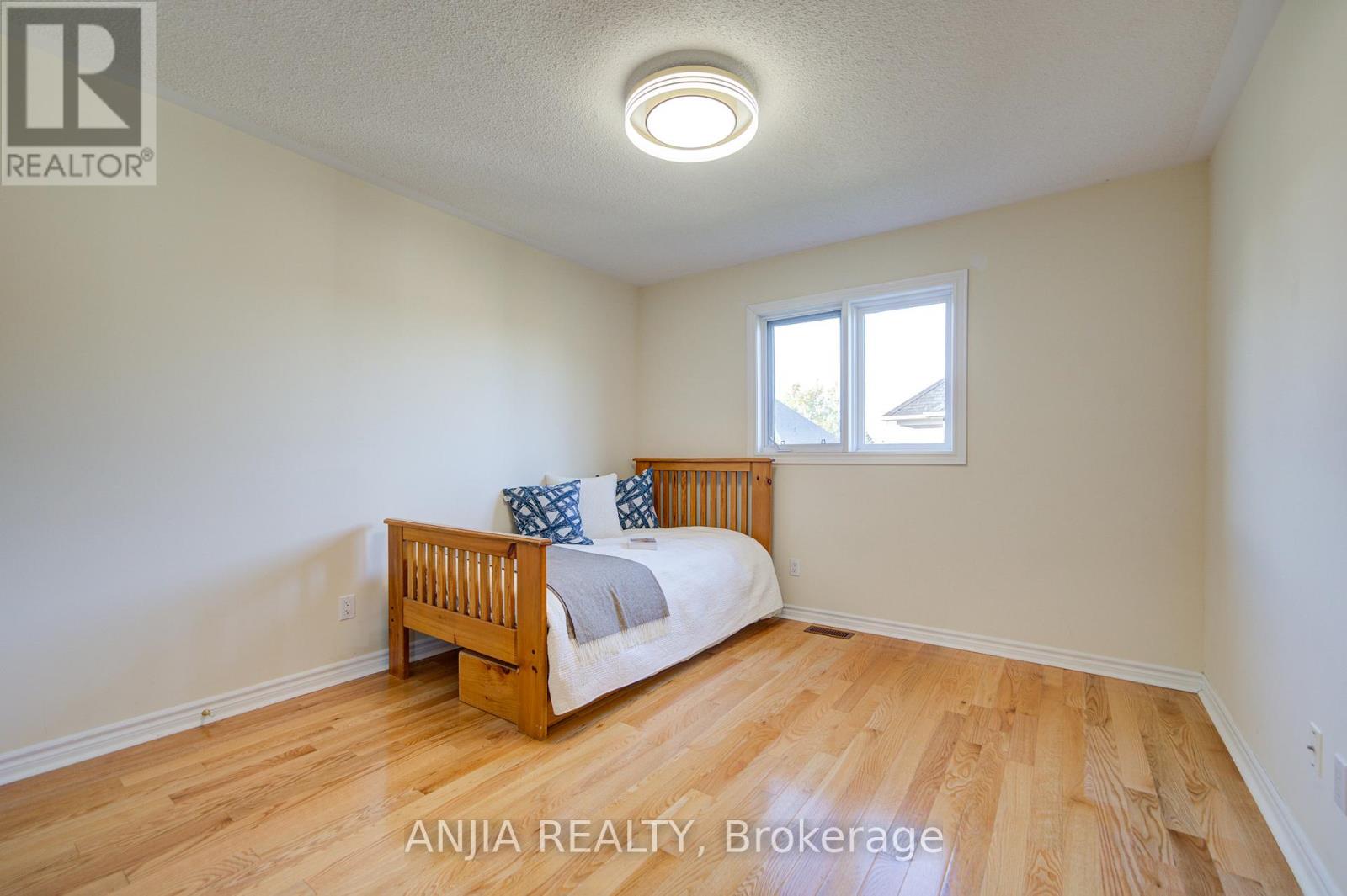 54 Rouge Bank Drive, Markham, Ontario  L3S 4C7 - Photo 40 - N12480760