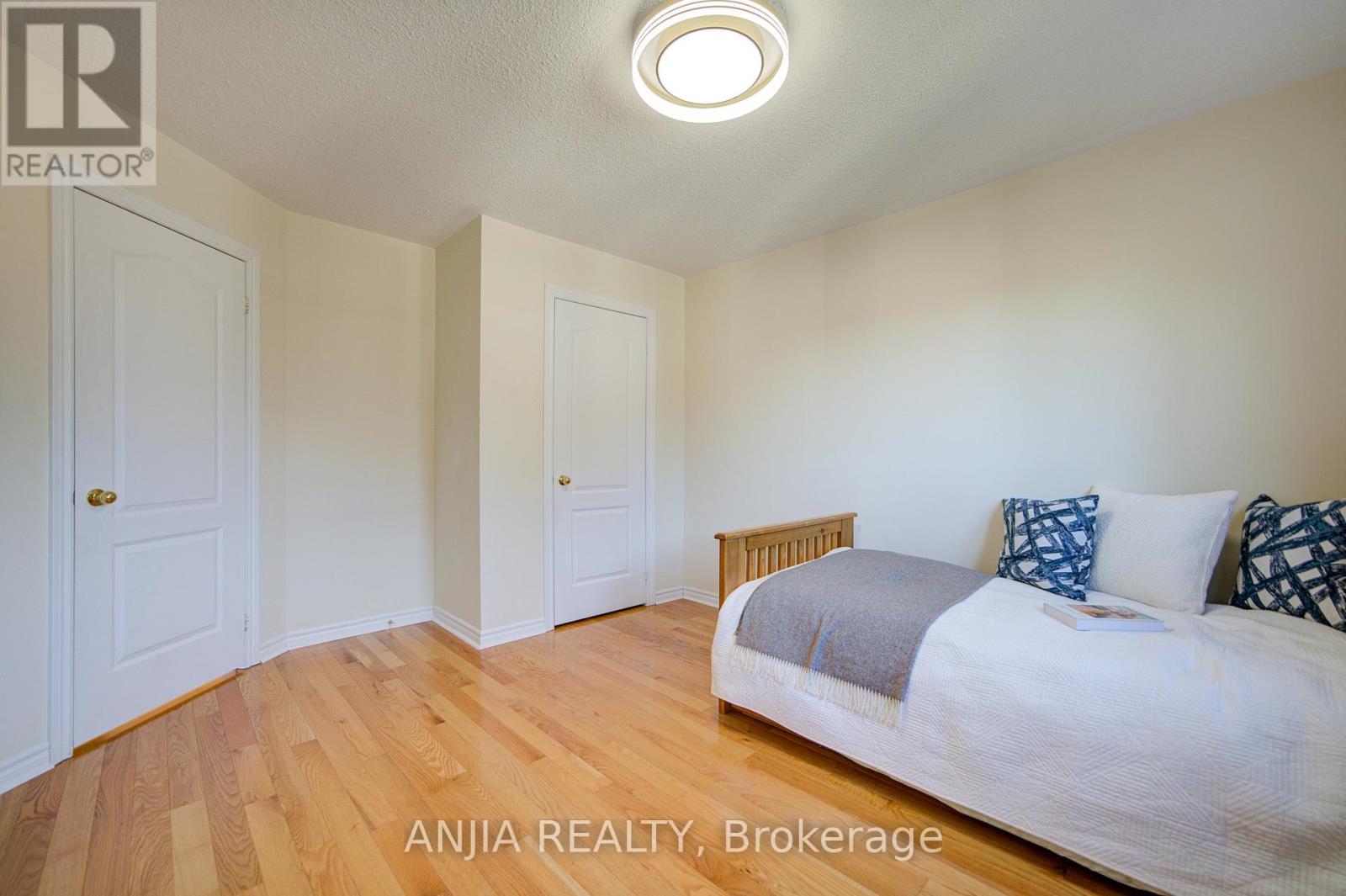 54 Rouge Bank Drive, Markham, Ontario  L3S 4C7 - Photo 41 - N12480760