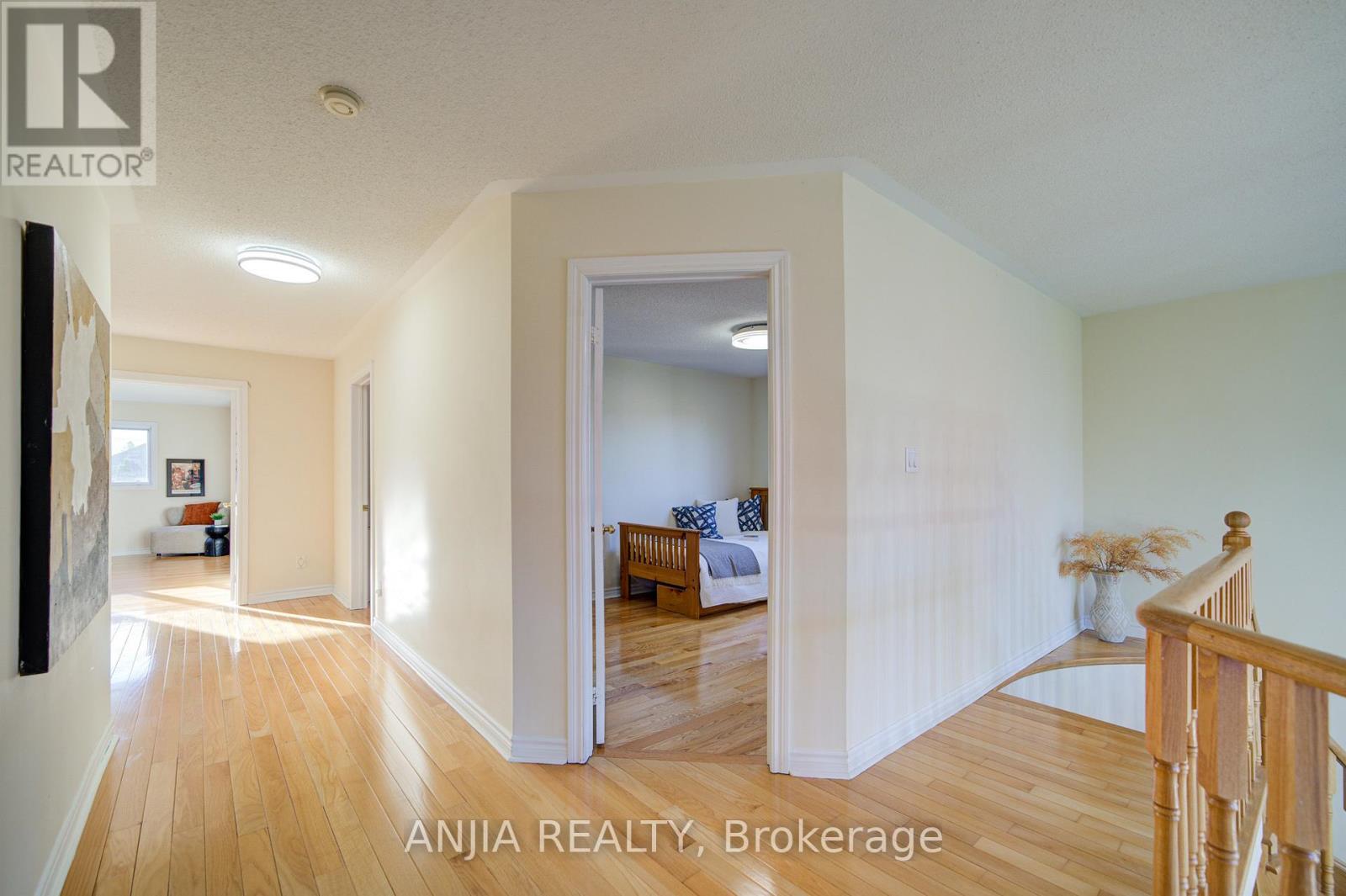 54 Rouge Bank Drive, Markham, Ontario  L3S 4C7 - Photo 36 - N12480760