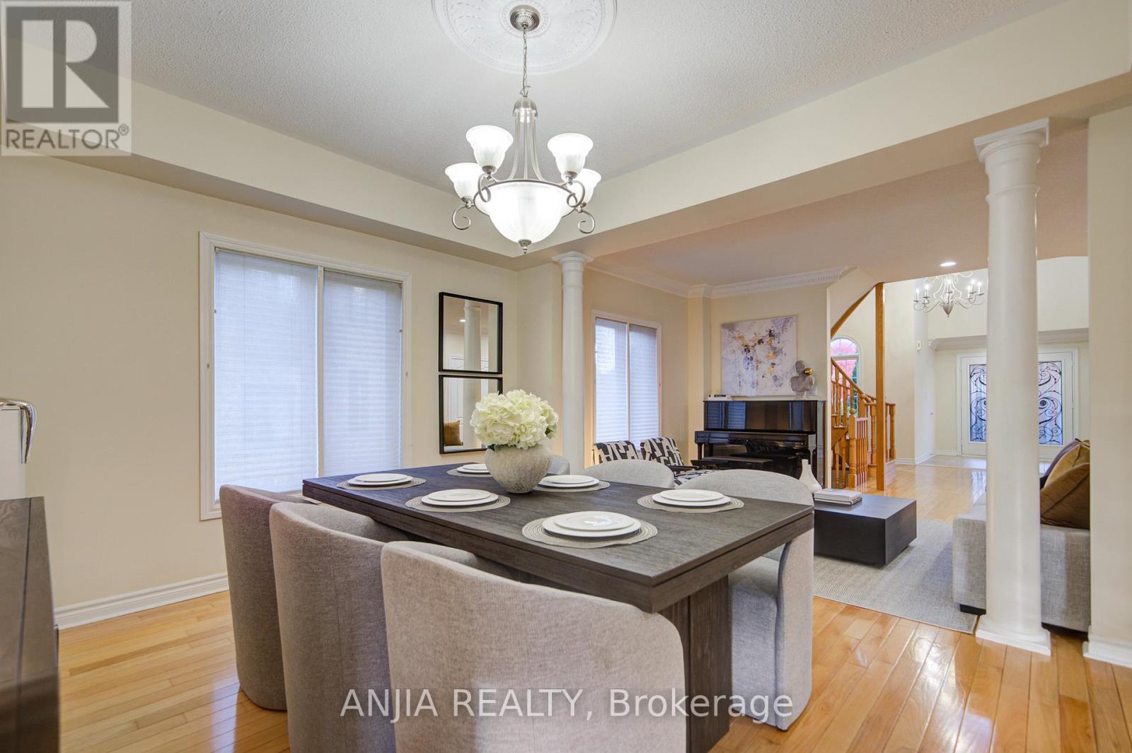 54 Rouge Bank Drive, Markham, Ontario  L3S 4C7 - Photo 9 - N12480760