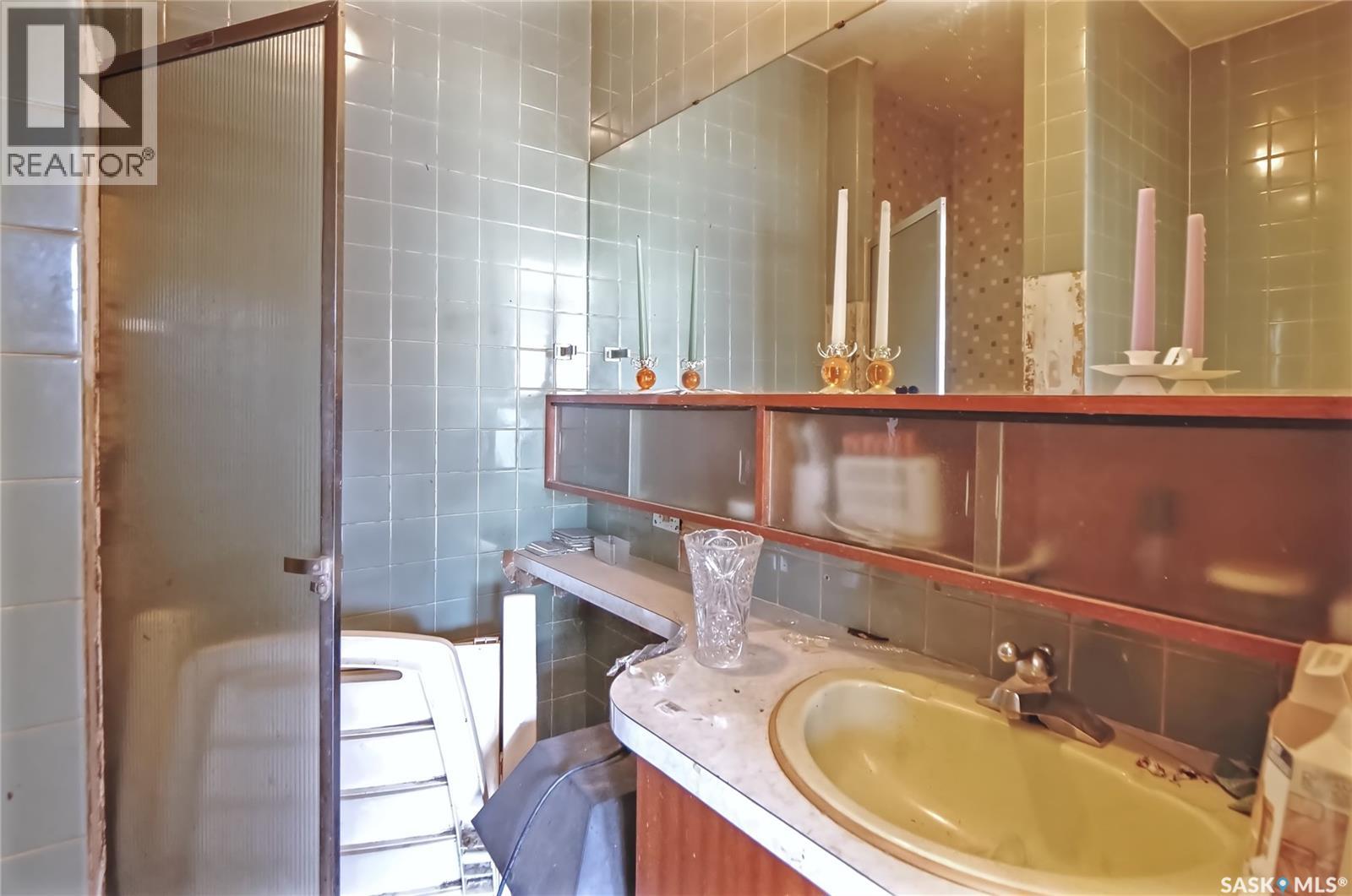 1211 Gordon Road, Moose Jaw, Saskatchewan  S6H 3E3 - Photo 14 - SK021286