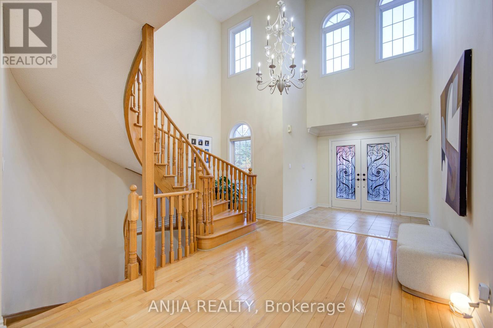 54 Rouge Bank Drive, Markham, Ontario  L3S 4C7 - Photo 6 - N12480760