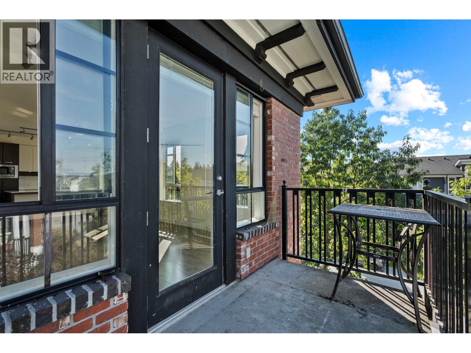 301 553 Foster Avenue, Coquitlam, British Columbia  V3J 0B5 - Photo 14 - R3061388