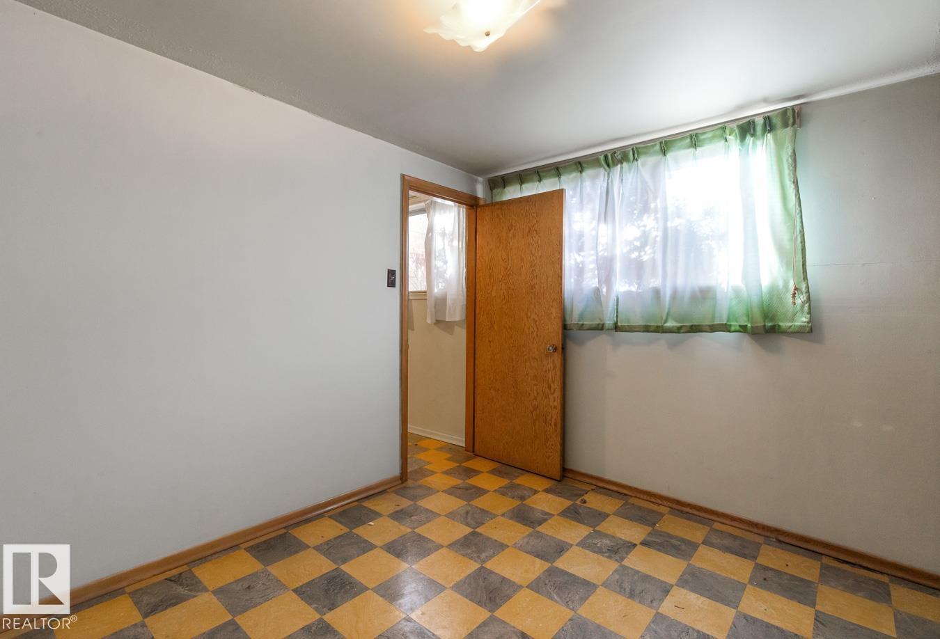 8712 89 Av Nw, Edmonton, Alberta  T6C 1N7 - Photo 23 - E4463393