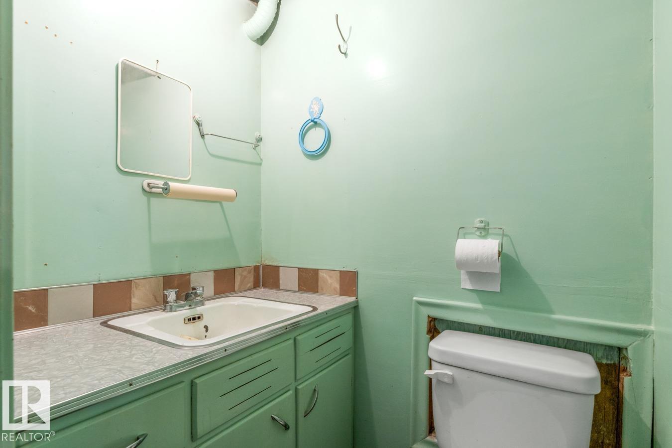 8712 89 Av Nw, Edmonton, Alberta  T6C 1N7 - Photo 24 - E4463393