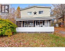 17 Queen Street, minto, New Brunswick