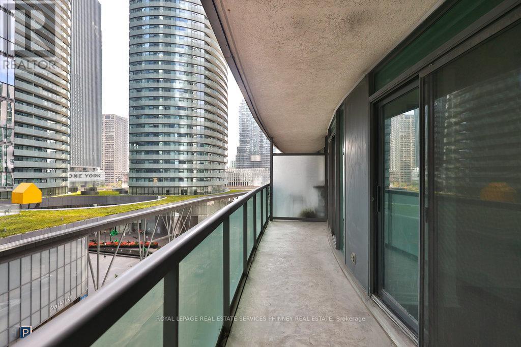 708 - 30 Grand Trunk Crescent, Toronto, Ontario  M5J 3A4 - Photo 23 - C12480859