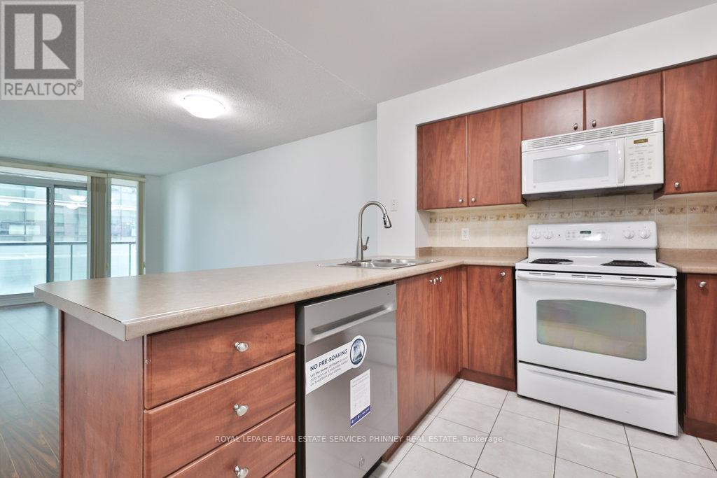 708 - 30 Grand Trunk Crescent, Toronto, Ontario  M5J 3A4 - Photo 8 - C12480859