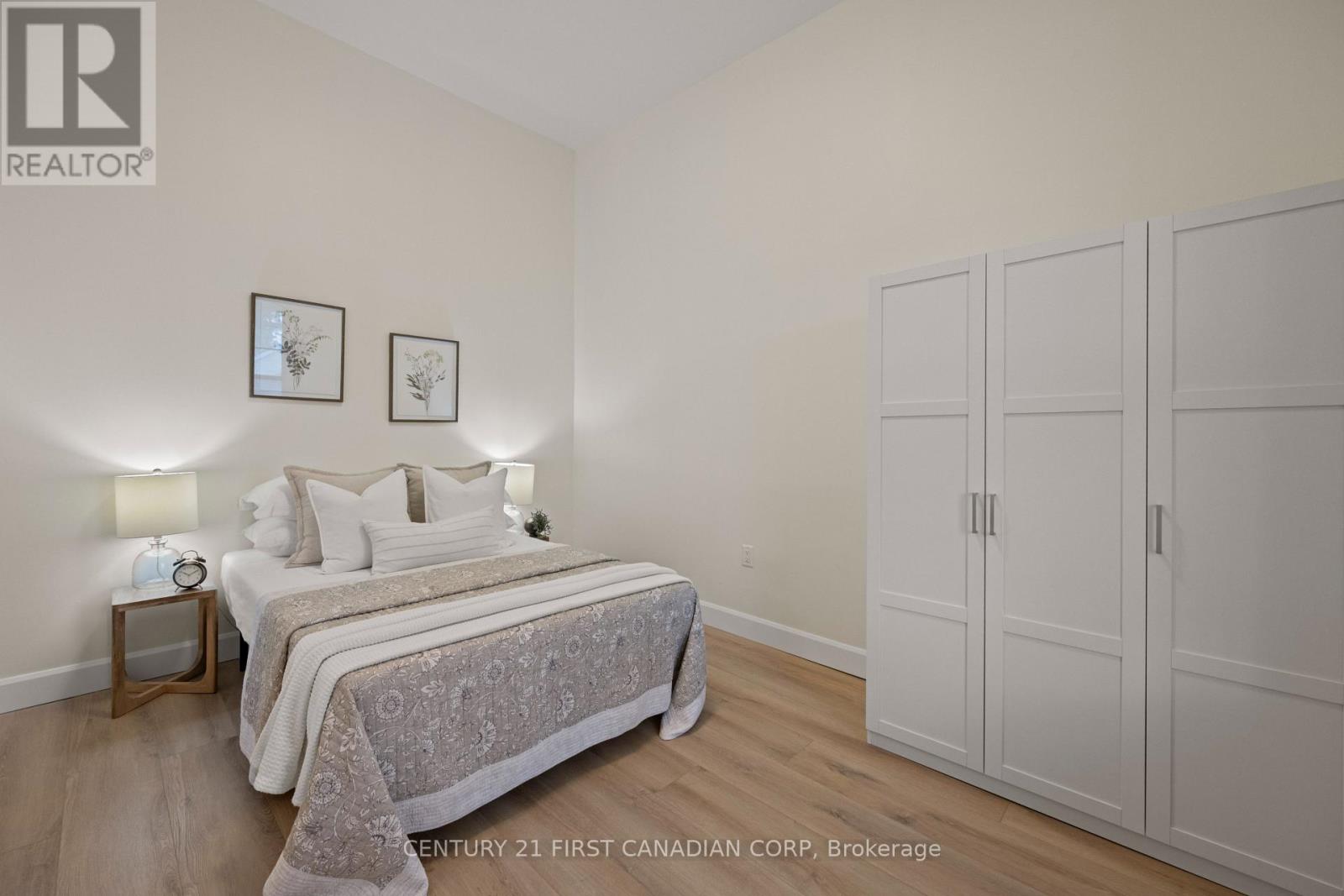 14 Euclid Avenue, London South, Ontario  N6C 1C1 - Photo 26 - X12480350
