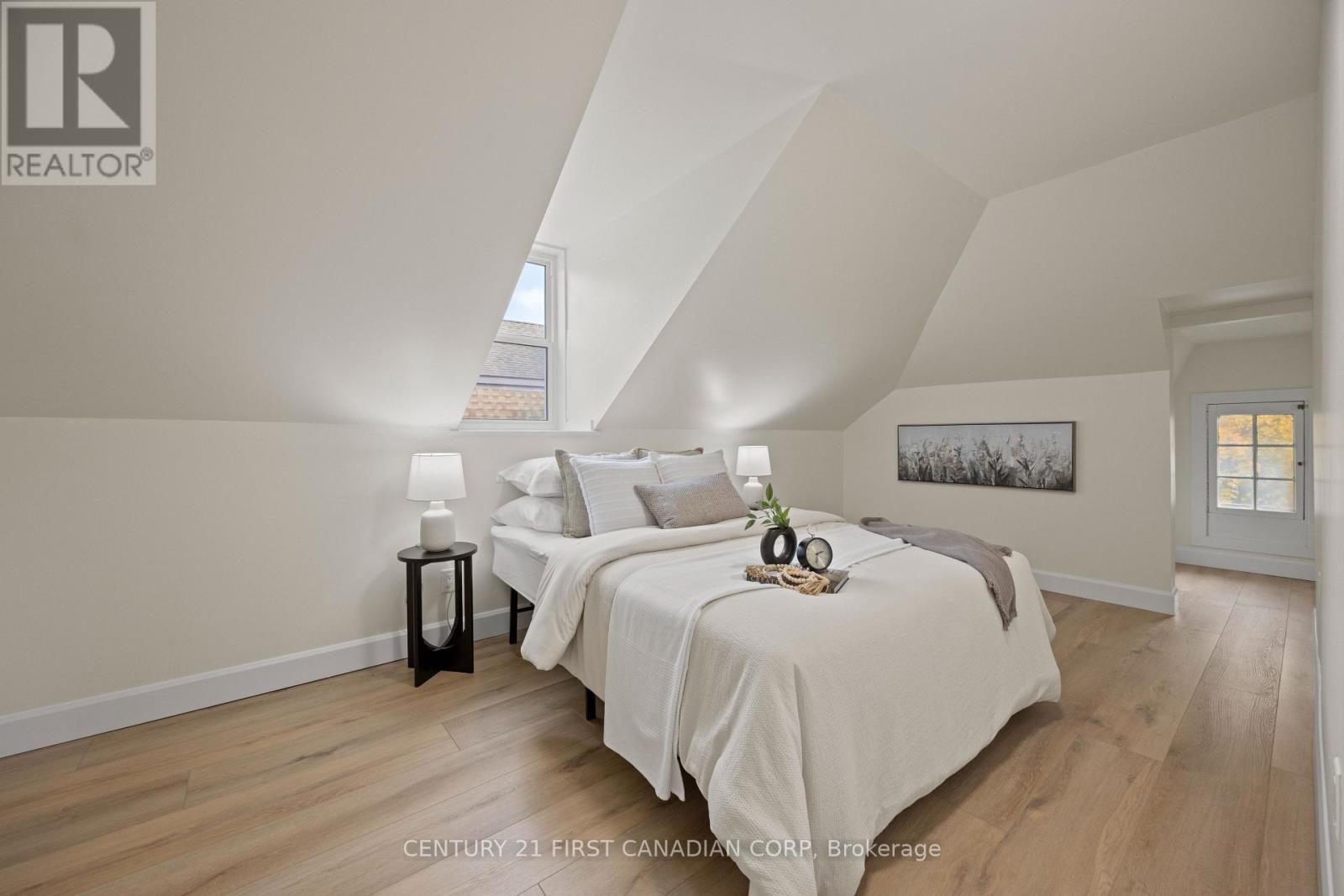 14 Euclid Avenue, London South, Ontario  N6C 1C1 - Photo 31 - X12480350