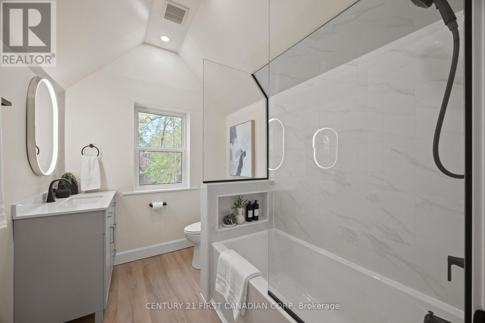 14 Euclid Avenue, London South, Ontario  N6C 1C1 - Photo 29 - X12480350