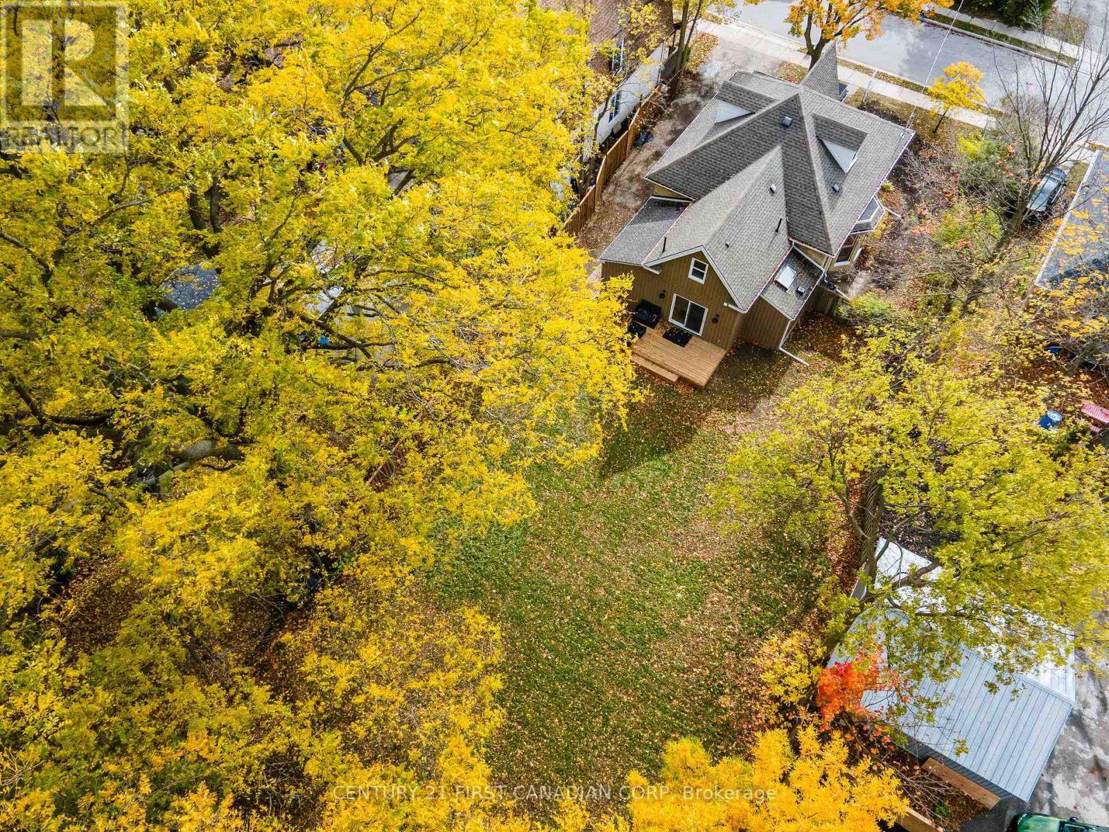 14 Euclid Avenue, London South, Ontario  N6C 1C1 - Photo 43 - X12480350