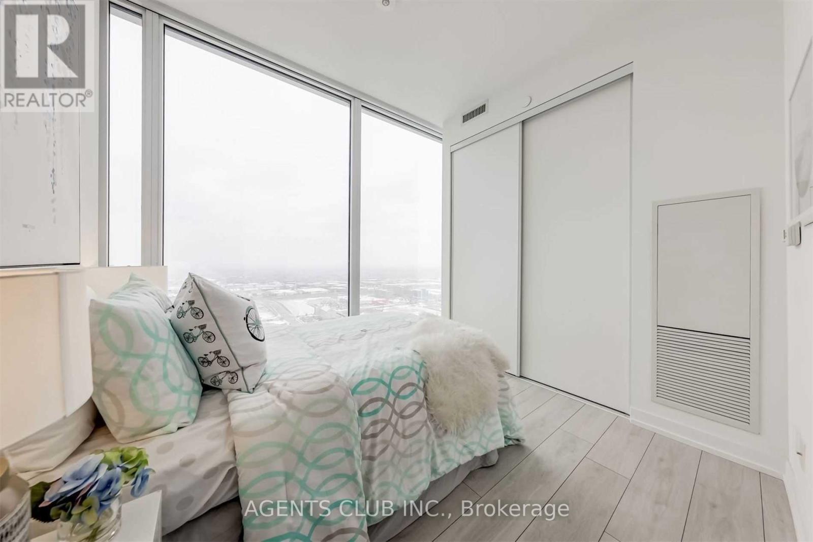 4210 - 5 Buttermill Avenue, Vaughan, Ontario  L4K 0J5 - Photo 18 - N12480884