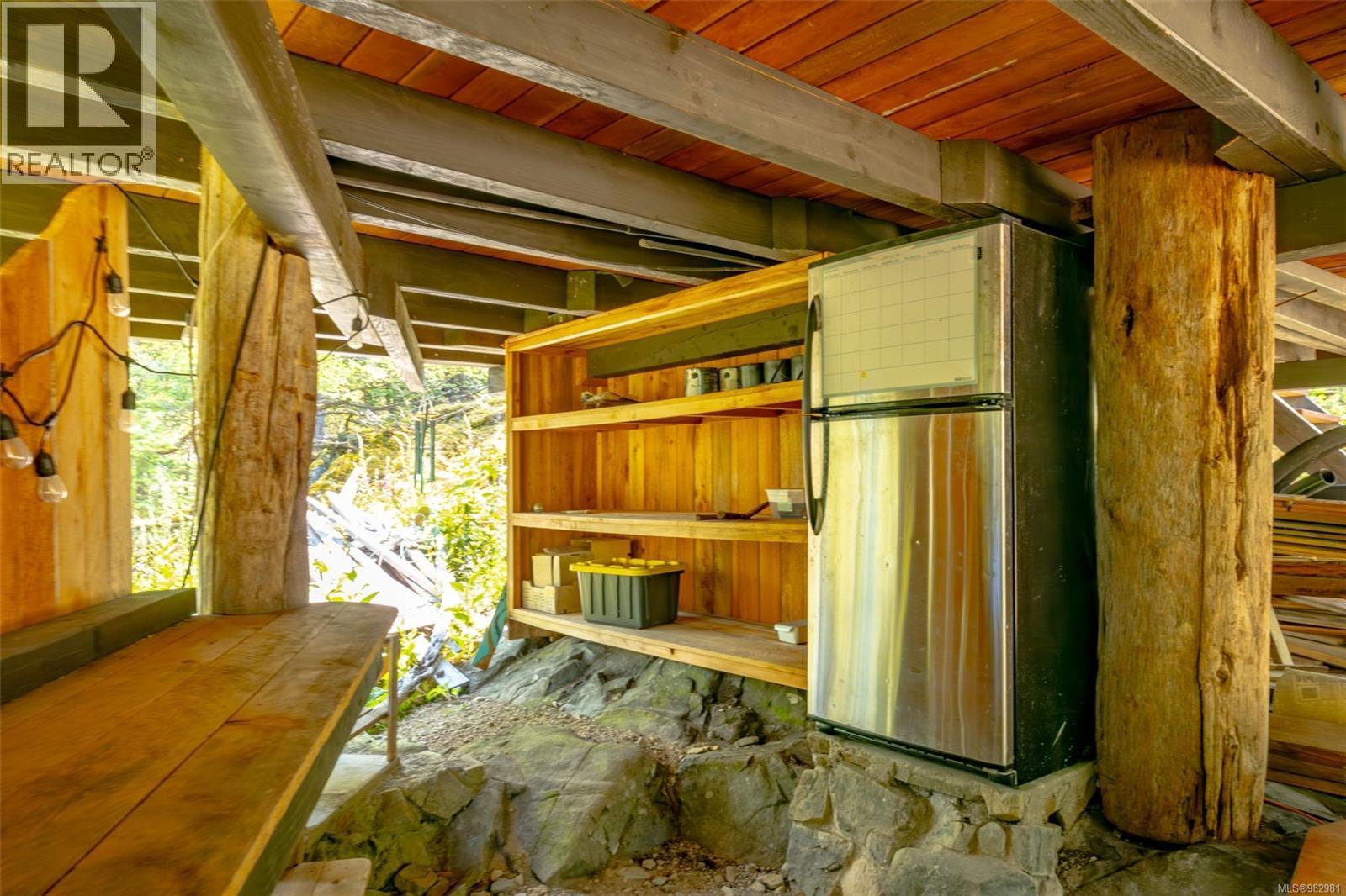 2 Main Rd, Lasqueti Island, British Columbia  V0R 2J0 - Photo 15 - 982981