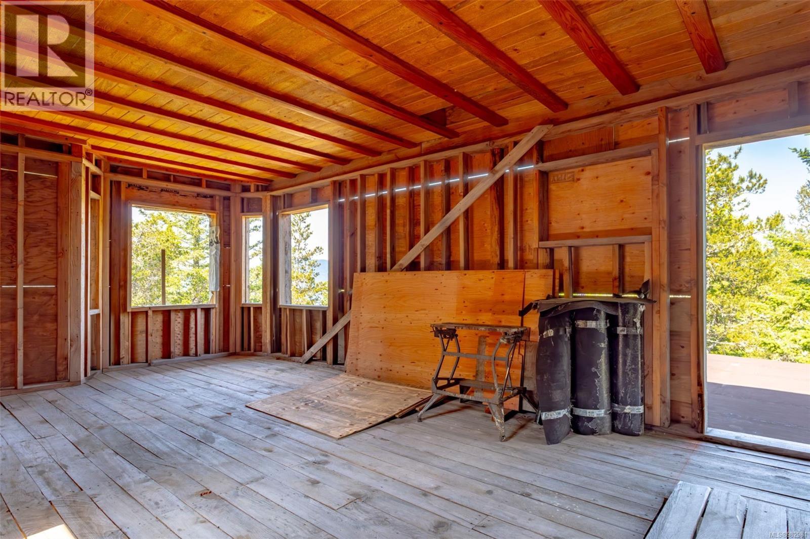 2 Main Rd, Lasqueti Island, British Columbia  V0R 2J0 - Photo 10 - 982981