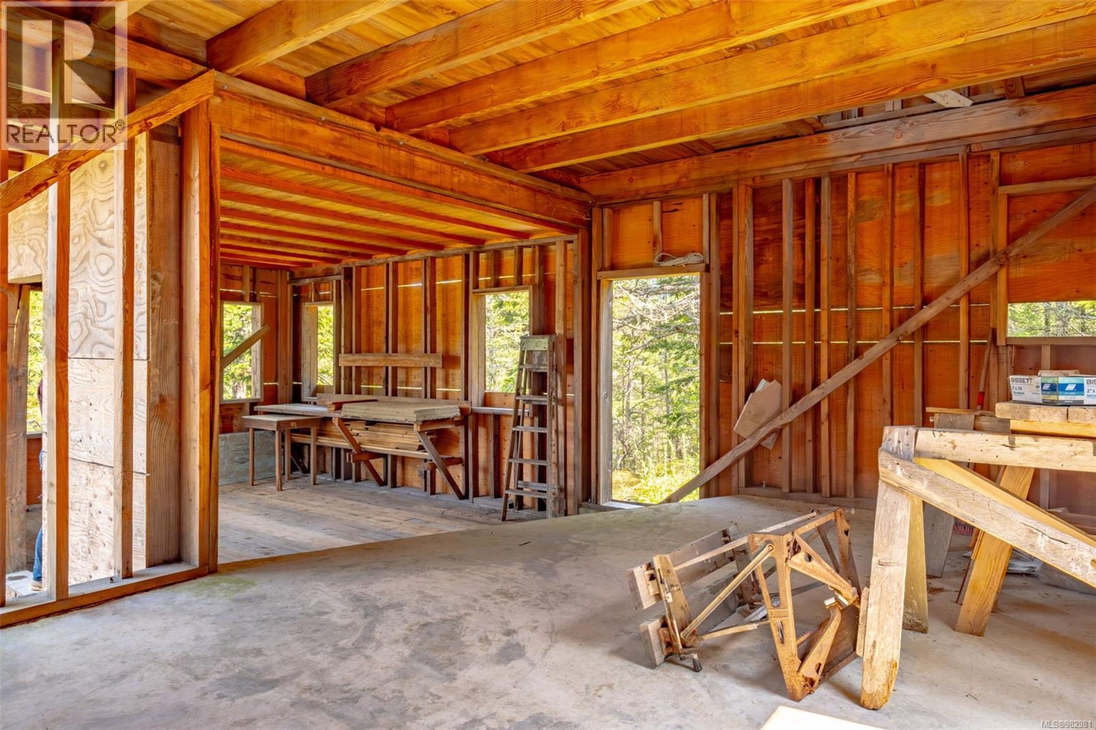 2 Main Rd, Lasqueti Island, British Columbia  V0R 2J0 - Photo 7 - 982981