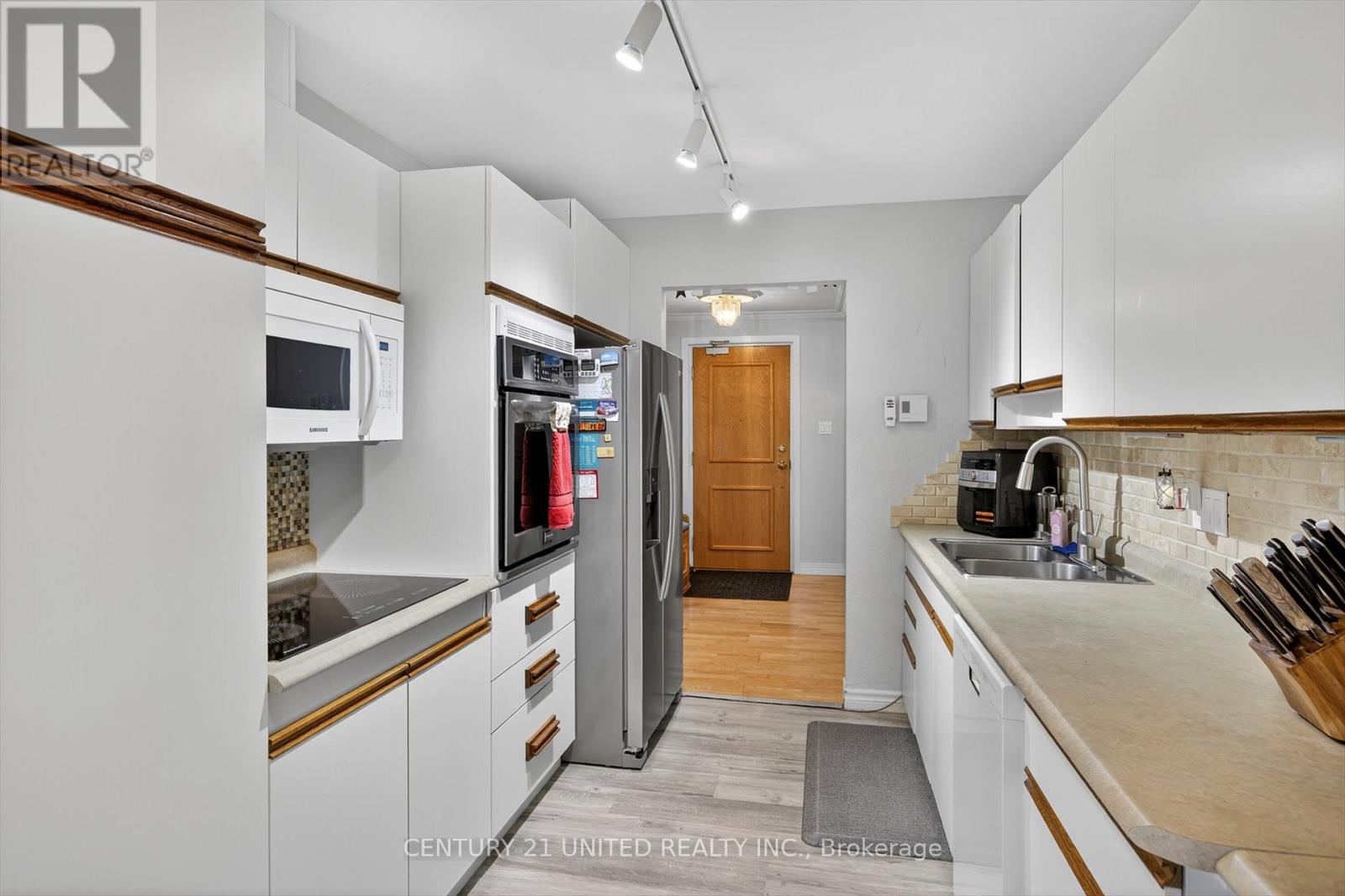 8 - 635 Whitaker Street, Peterborough, Ontario  K9H 7L5 - Photo 17 - X12480942